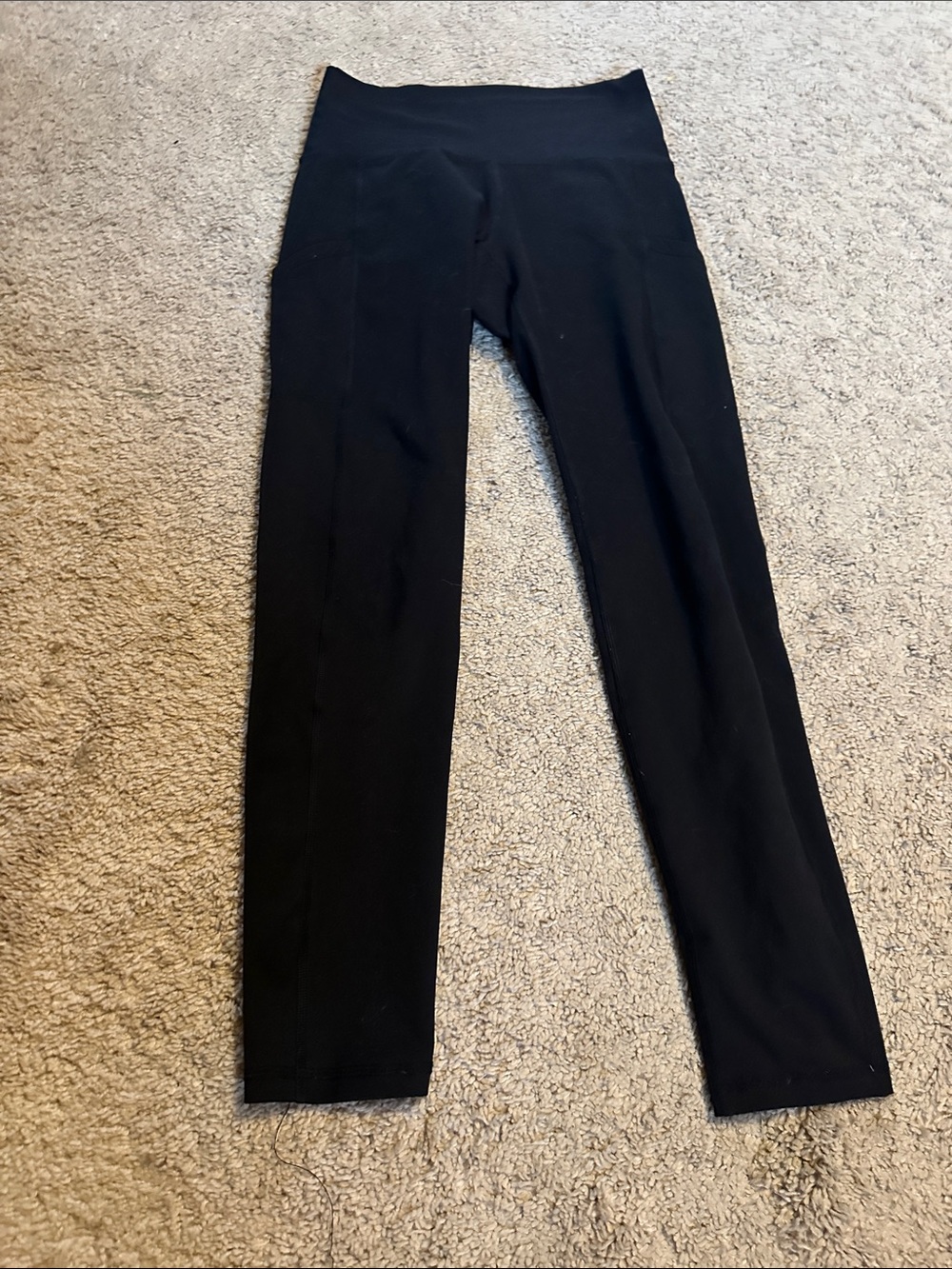 High-Rise Black Leggings with Smooth Fit